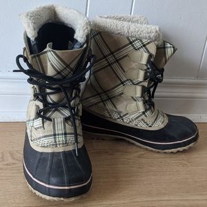 Women's plaid Sorel winter boot